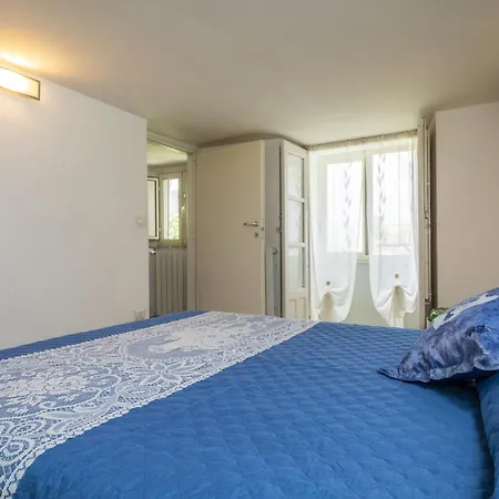 Apartment Serendipity *
